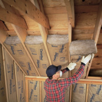 Ang pagkakabukod ng Attic na bubong: isang detalyadong pagtuturo sa pag-install ng thermal pagkakabukod sa attic ng isang mababang gusali