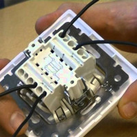 Connecting the passage switch from two and three places: analysis of circuits + installation instruction