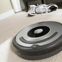 Ulasan mengenai Pembersih Vakum Robot iRobot Roomba 616: keseimbangan harga dan kualiti yang berpatutan