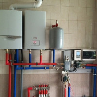 Dandang gas dan elektrik dalam satu sistem: ciri pemasangan litar selari