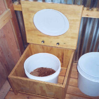 DIY dry closet: a step-by-step guide to the construction of a peat dry closet