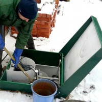 Rules for servicing a septic tank in winter: cleaning and maintenance