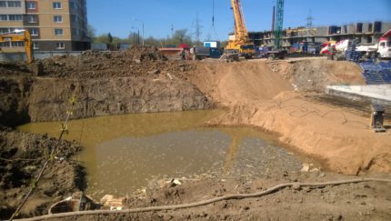 Pumping a construction pit