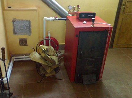 Solid fuel boiler