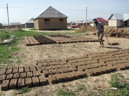 Gạch Adobe