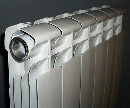 Radiator pliabil cu secțiuni separate