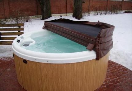 Hot tub