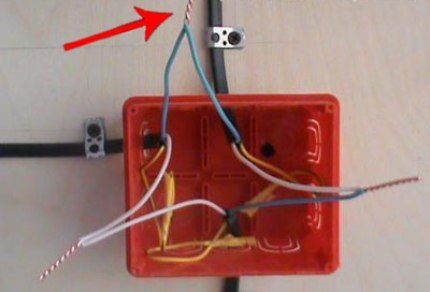 Distributor wiring