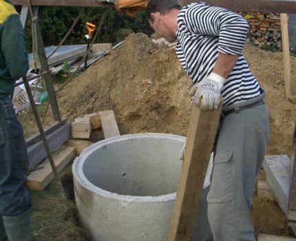 Pose d'anneaux en béton