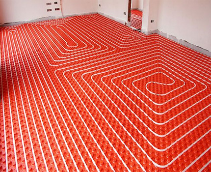 Mga underfloor heating pipe