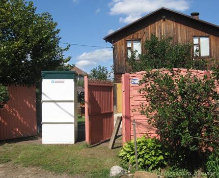 Septic tank with biological wastewater treatment