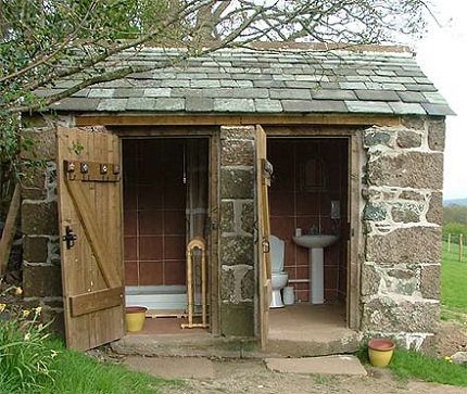 Lavabo amb lavabo i dutxa