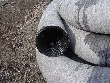 Geotextile drains