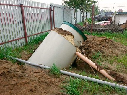 Beklimming van een lege septic tank