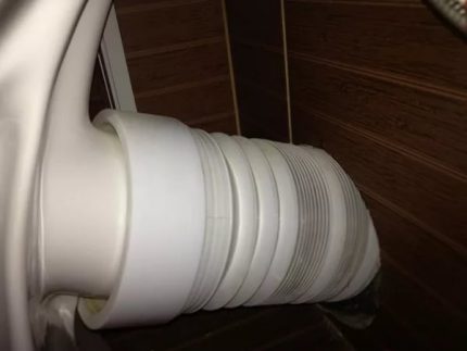 Corrugated cuff for toilet