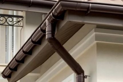 External gutter system design