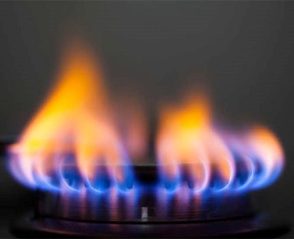 Đầu đốt gas không đầy đủ