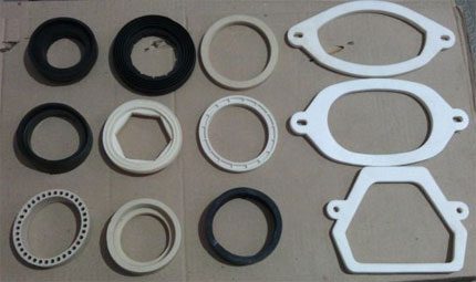 Gasket di bawah mangkuk tandas