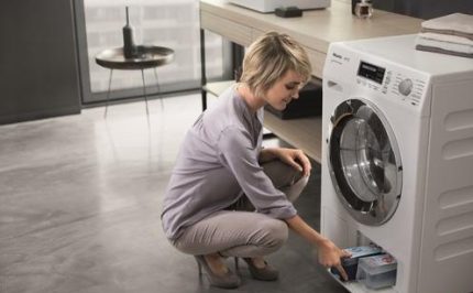 Utilisation de distributeurs automatiques avec sèche-linge