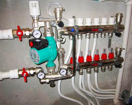 Manifold for vanngulv