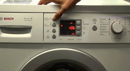 Start de programmeur van de wasmachine opnieuw op