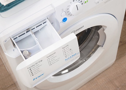 Máquina de lavar roupa Indesit