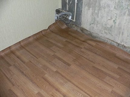 Linoleum voor een warmte-isolerende vloer