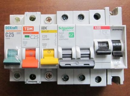 Dispositivos de marcação a cores