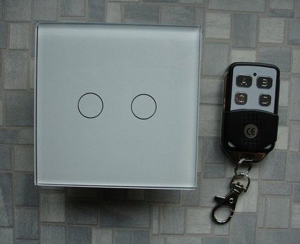 Wireless switch with remote control