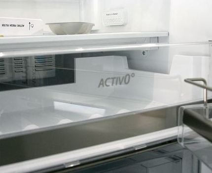 Avoin jääkaappi Whirlpool WSG 5588