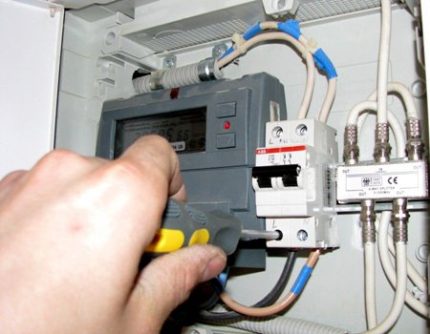 Aislamiento de interruptores eléctricos.