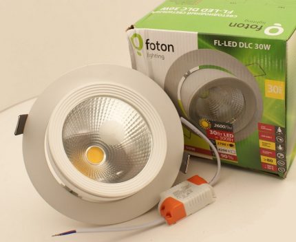 LED lubiniai žibintai iš „Foton Lighting“