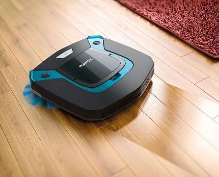 Wet robotic vacuum cleaner