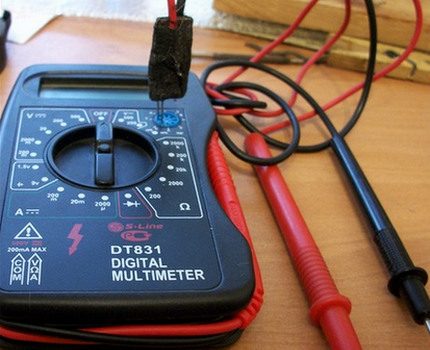 Multimeter for measuring