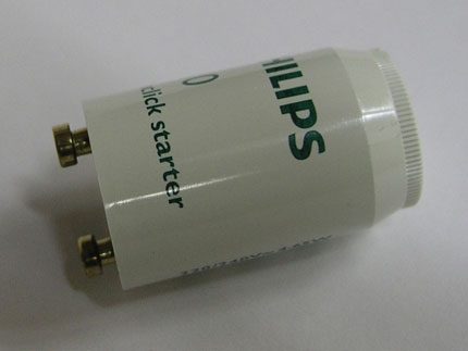 Fluorescent lamp starter