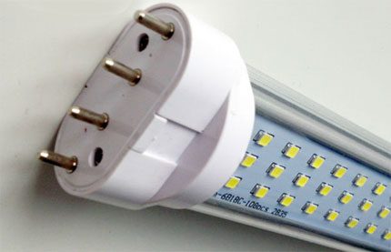 Tatlong hilera LED lamp