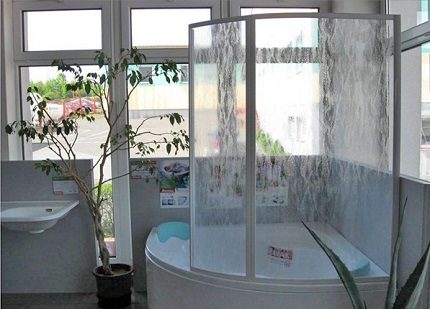 Glass curtain design