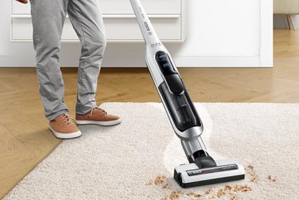 Aspirateur Bosch pour la poussière et les débris