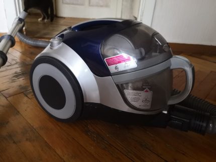 Vacuum cleaner LG2000w