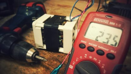 Suriin sa isang analog multimeter