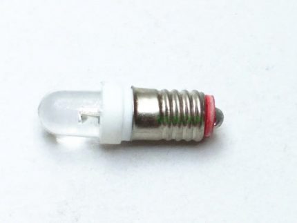 Lamp with socket E5