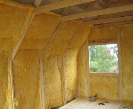 Warming a private house with mineral wool