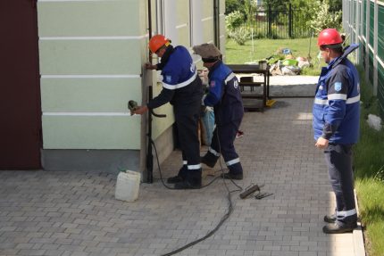 Tým Gazprom pracuje