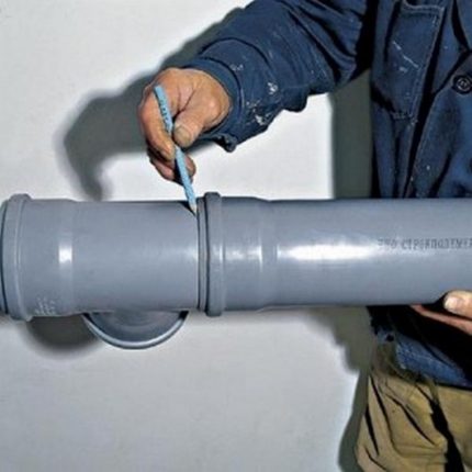 Compensator para sa plastic pipe