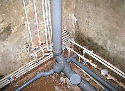 Wiring of sewer pipes