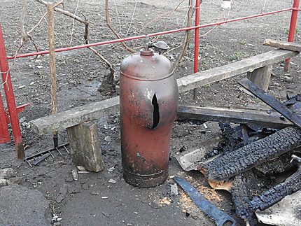 Bouteille de gaz déchirée