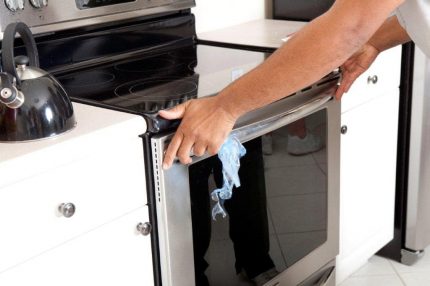 Installation of an electric stove in the kitchen