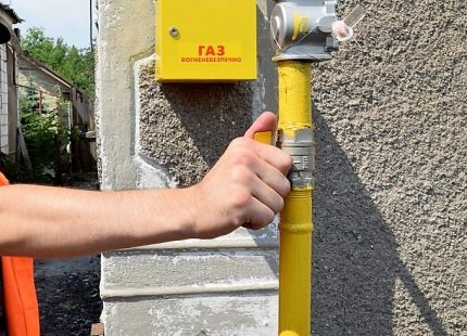 Vannes d'arrêt de gaz dans la rue