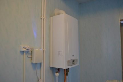 Instalace stabilizátoru před plynovým kotlem Ferroli