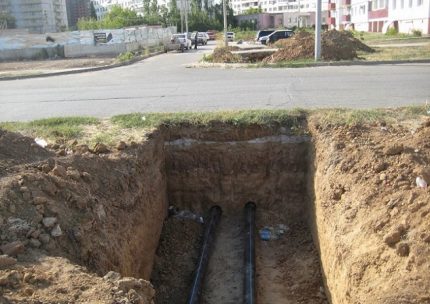 Colocación de tuberías en la ciudad